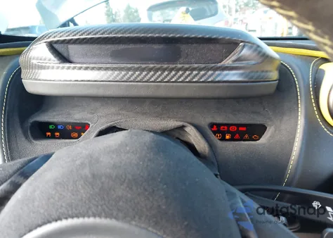 2018 Mclaren 720S Luxury/Performance z USA, uszkodzony, nr VIN SBM14DCA7JW000412